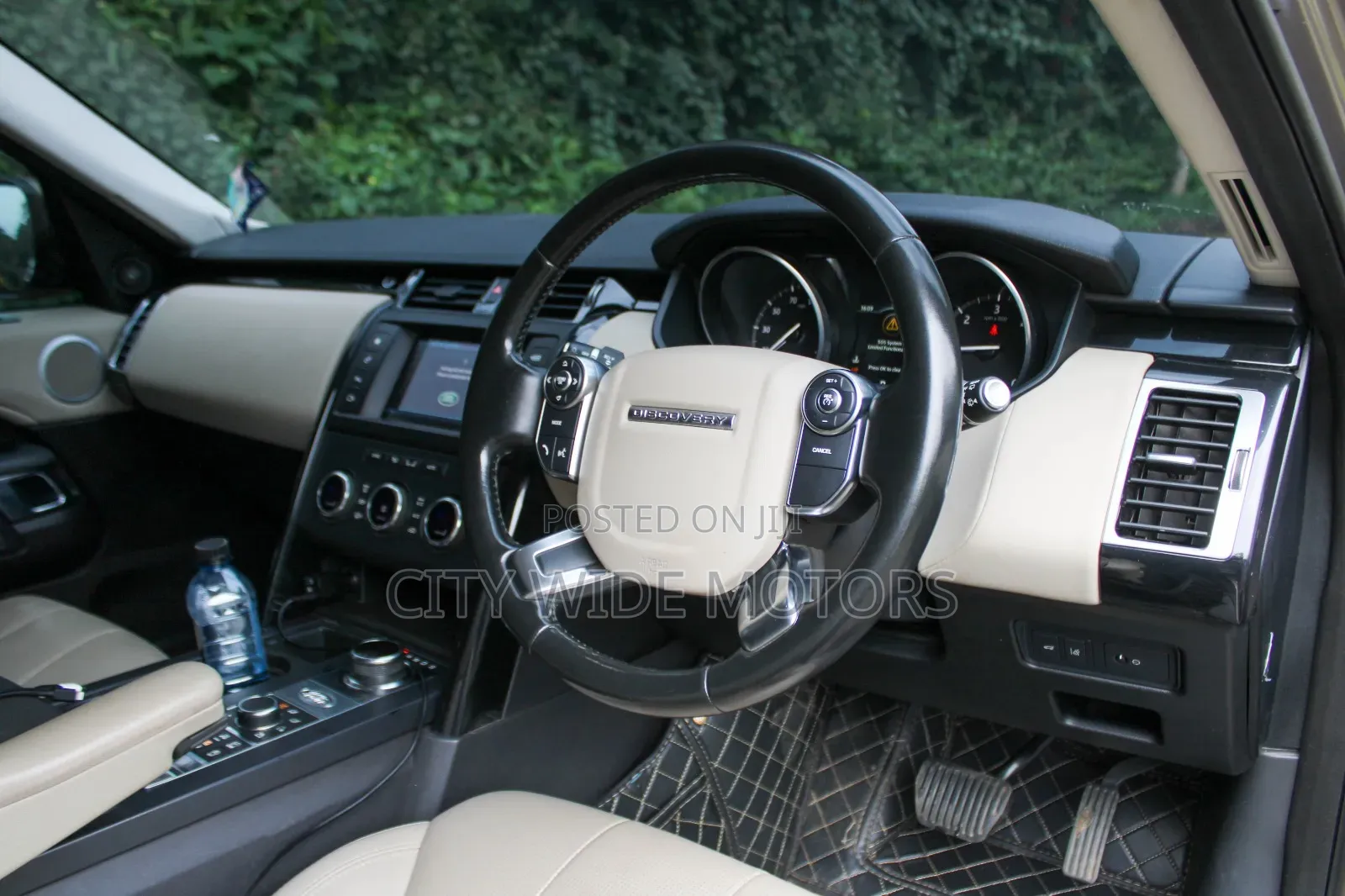 Land Rover Discovery Sport 2017 Gray