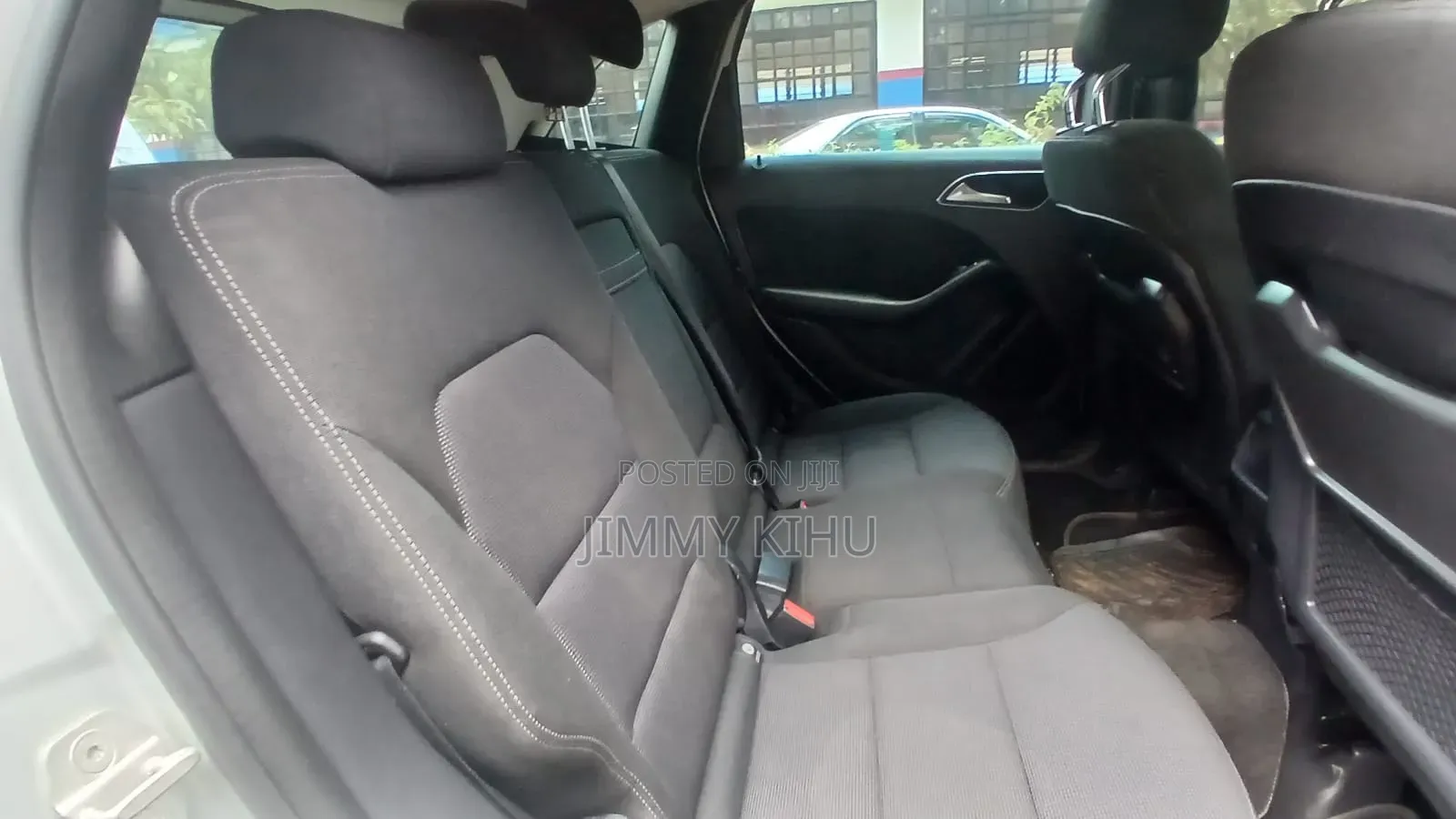 Mercedes-Benz B-Class B180 Petrol 2014 Silver