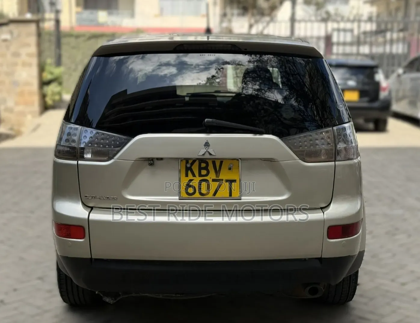 Mitsubishi Outlander 2.4 LS 4WD 2006 Gold
