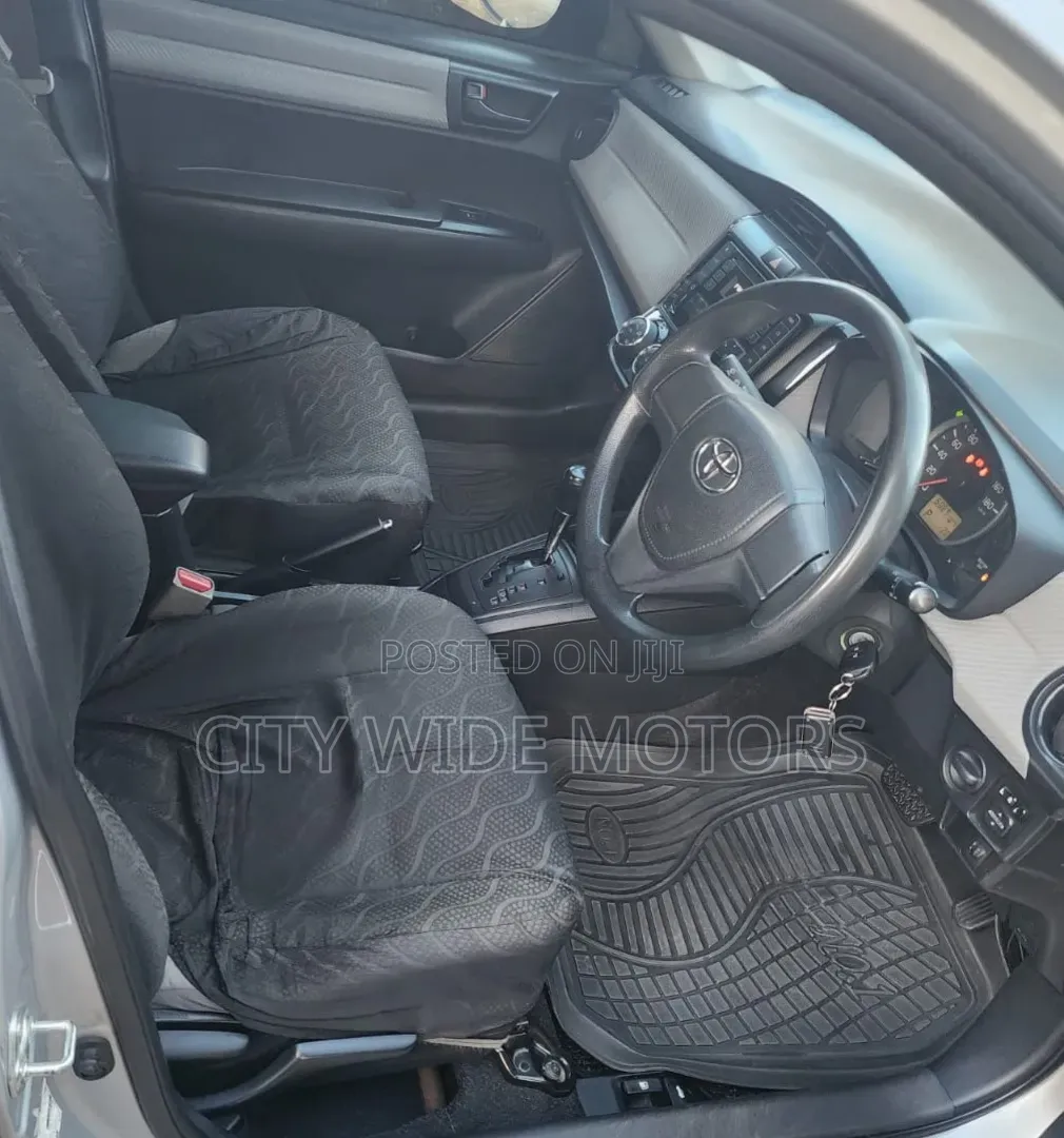 Toyota Axio 2014 Silver