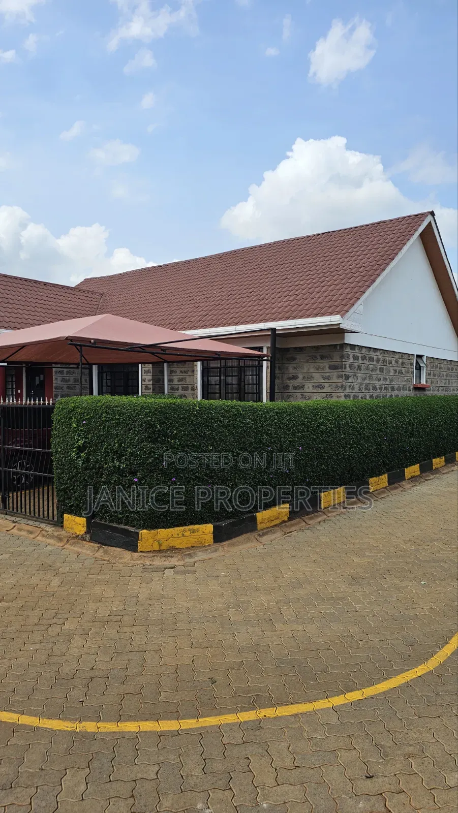 3bdrm Bungalow in Orchard Park Estate, Kenyatta Road / Theta for rent