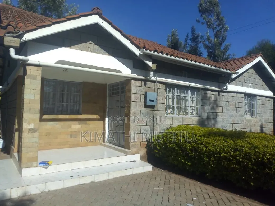 3bdrm Bungalow in Oloika Awesome, Nkoroi for sale
