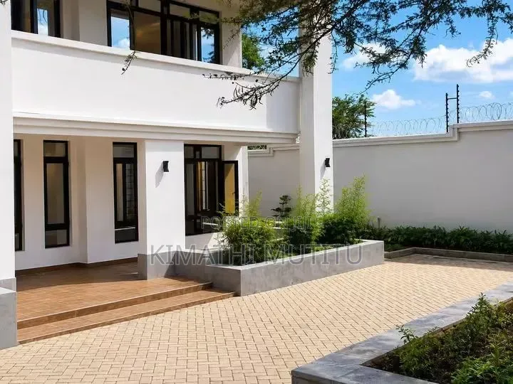 5bdrm Maisonette in Rimpa for sale