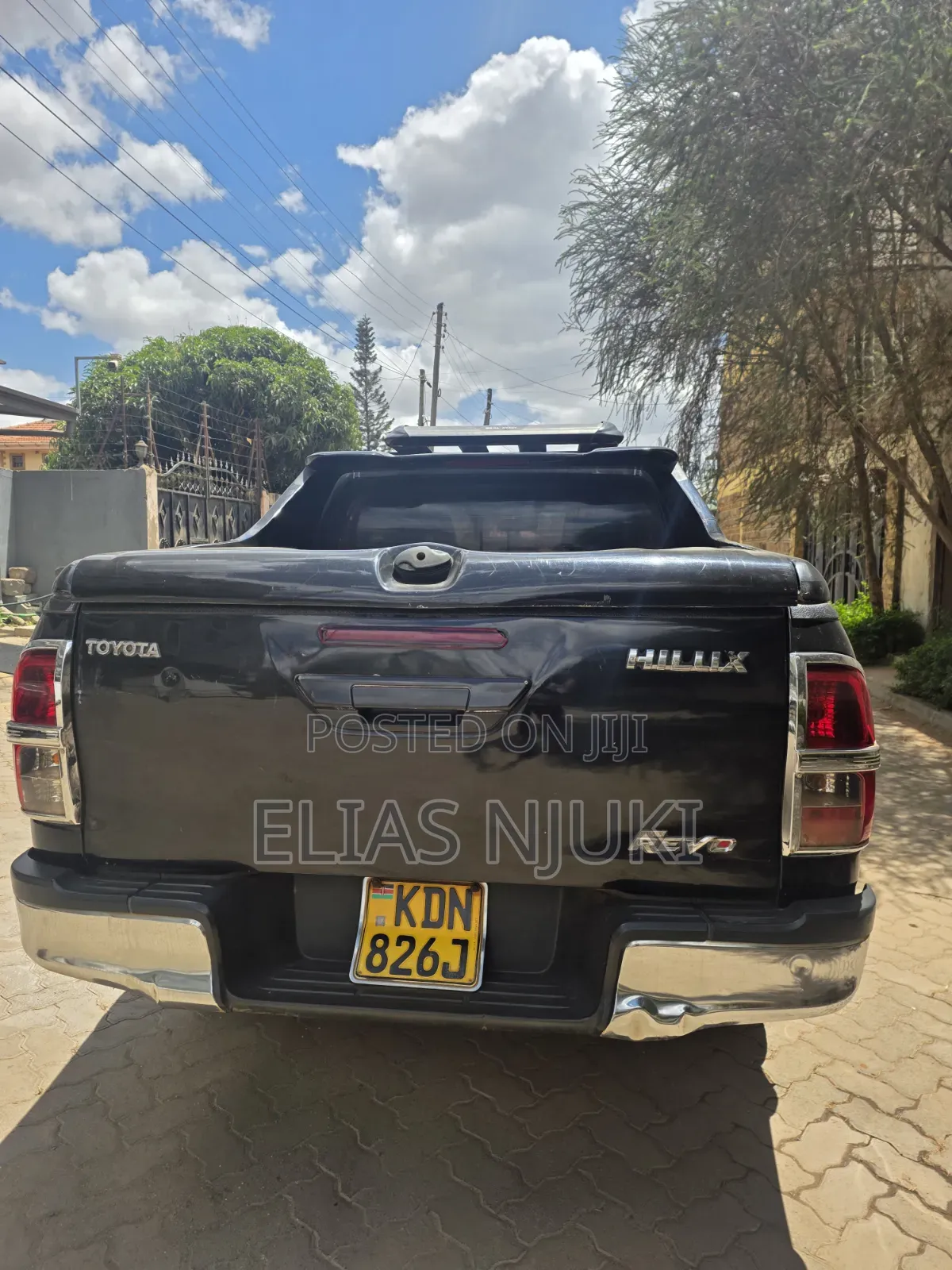 Toyota Hilux 2016 Black