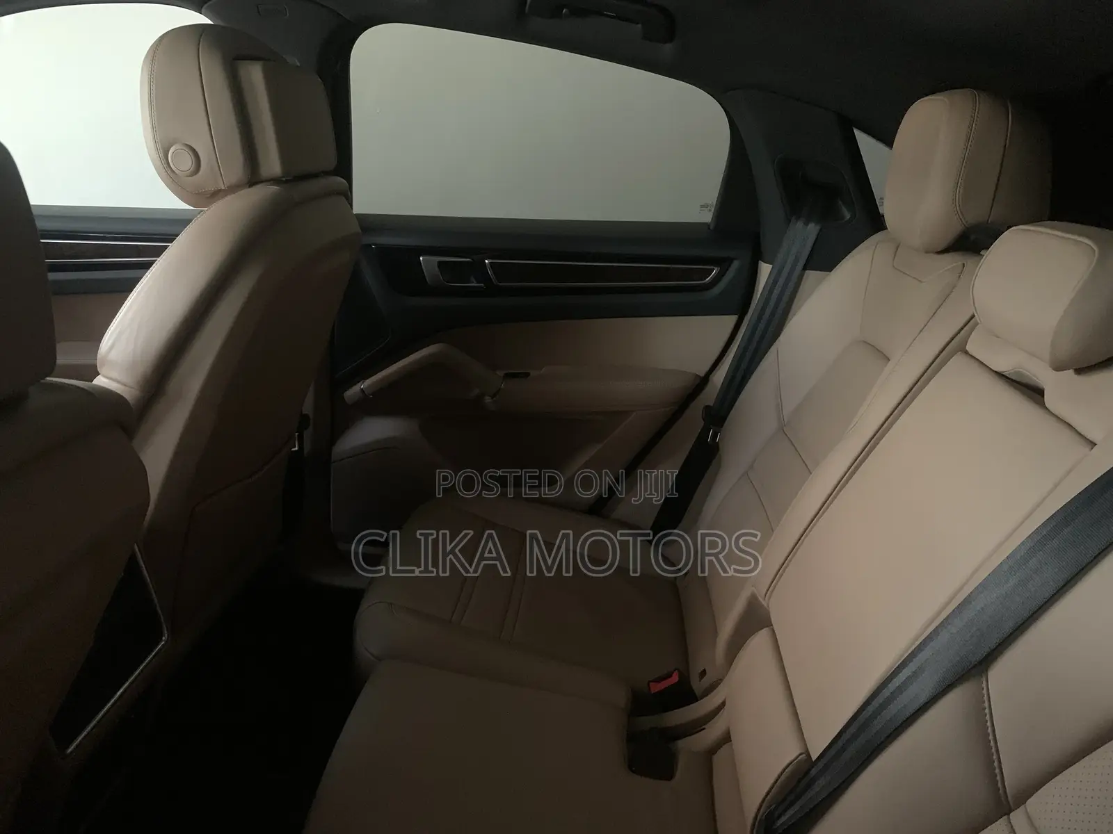 Porsche Cayenne S AWD 2019 Beige