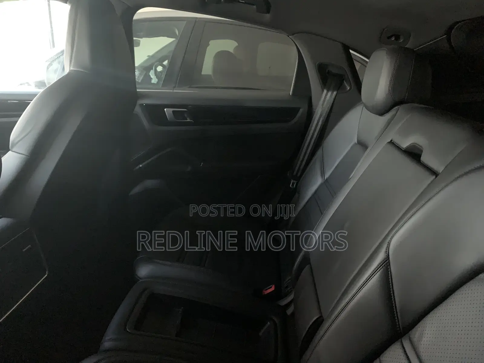 Porsche Cayenne S AWD 2019 Pearl
