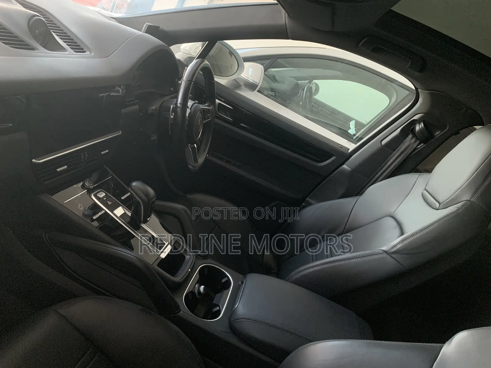 Porsche Cayenne S AWD 2019 Pearl