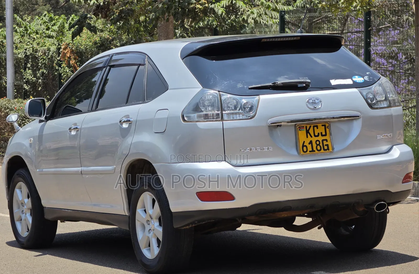 Toyota Harrier 2010