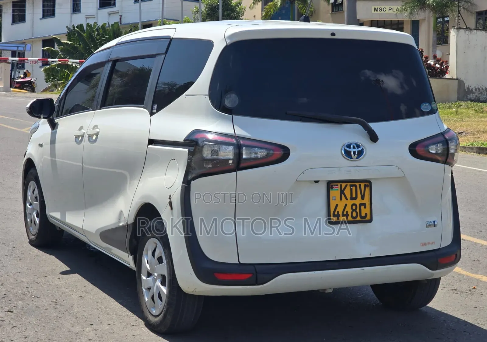 Toyota Sienta 2018 White