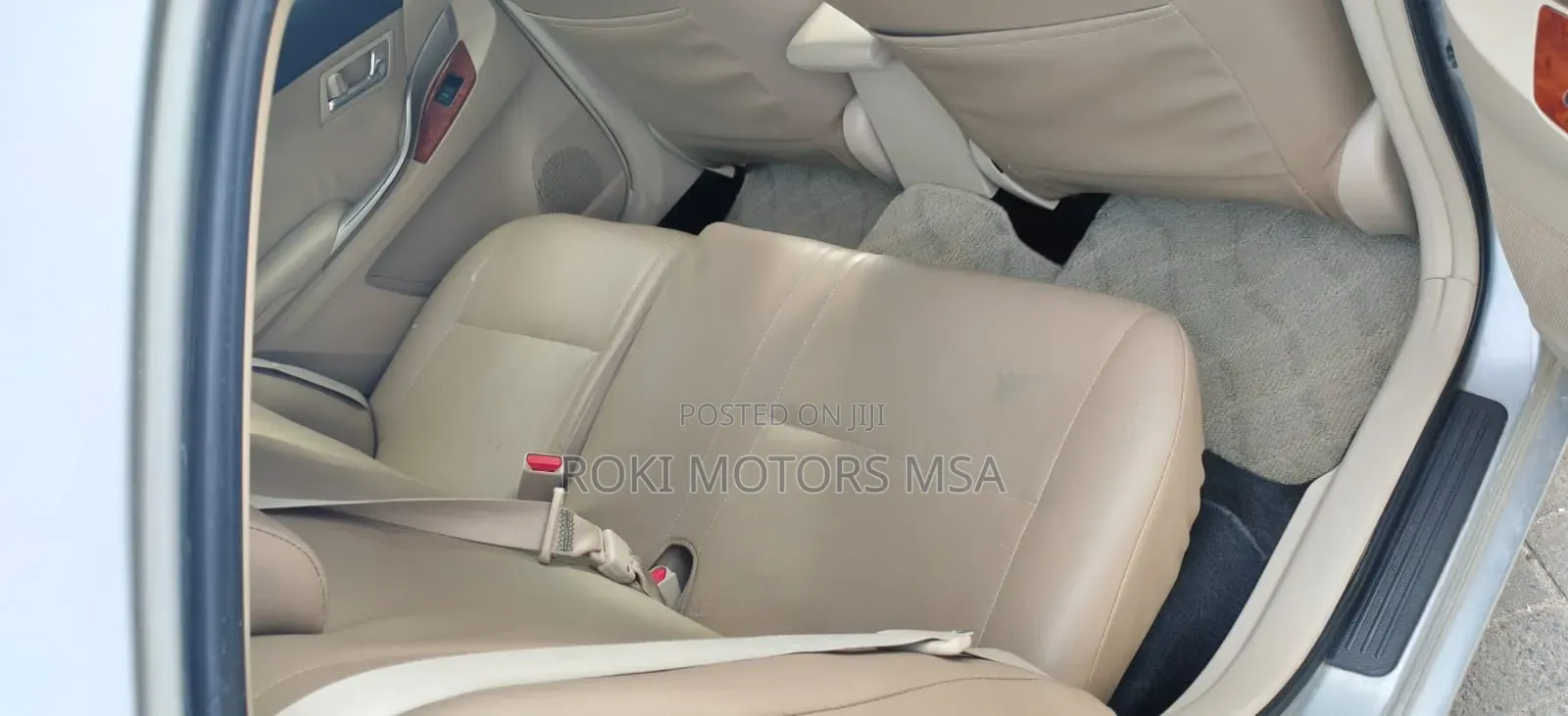 Toyota Premio 2016 Silver