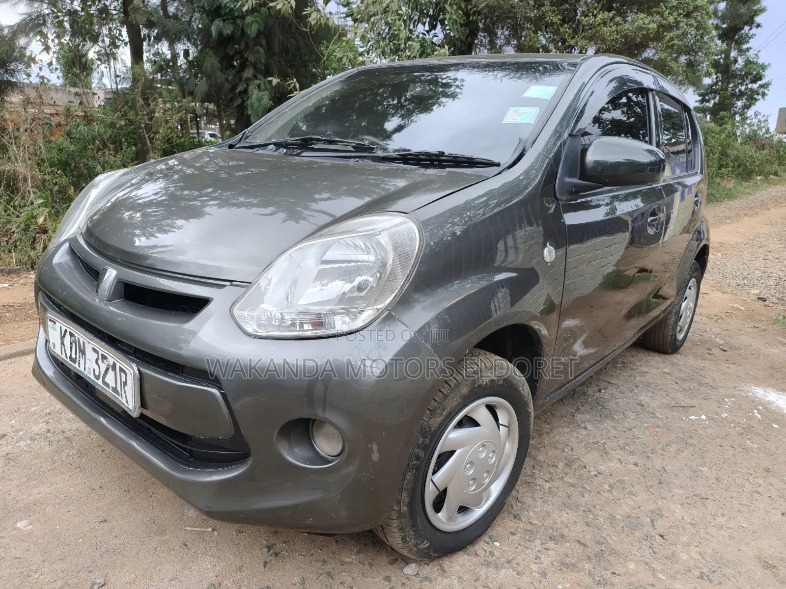 Toyota Passo 2015 Gray