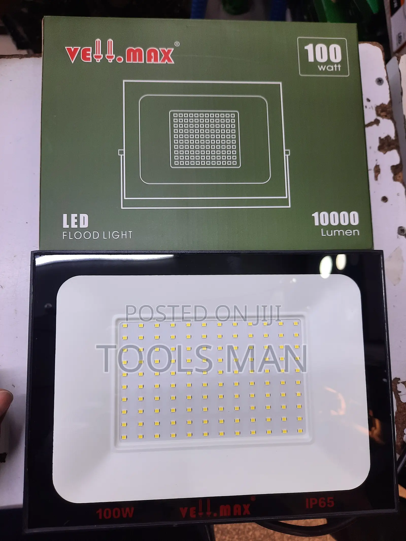 100W LED Flood Light 10000 Lumen Vellmax Outdoor Lamp
