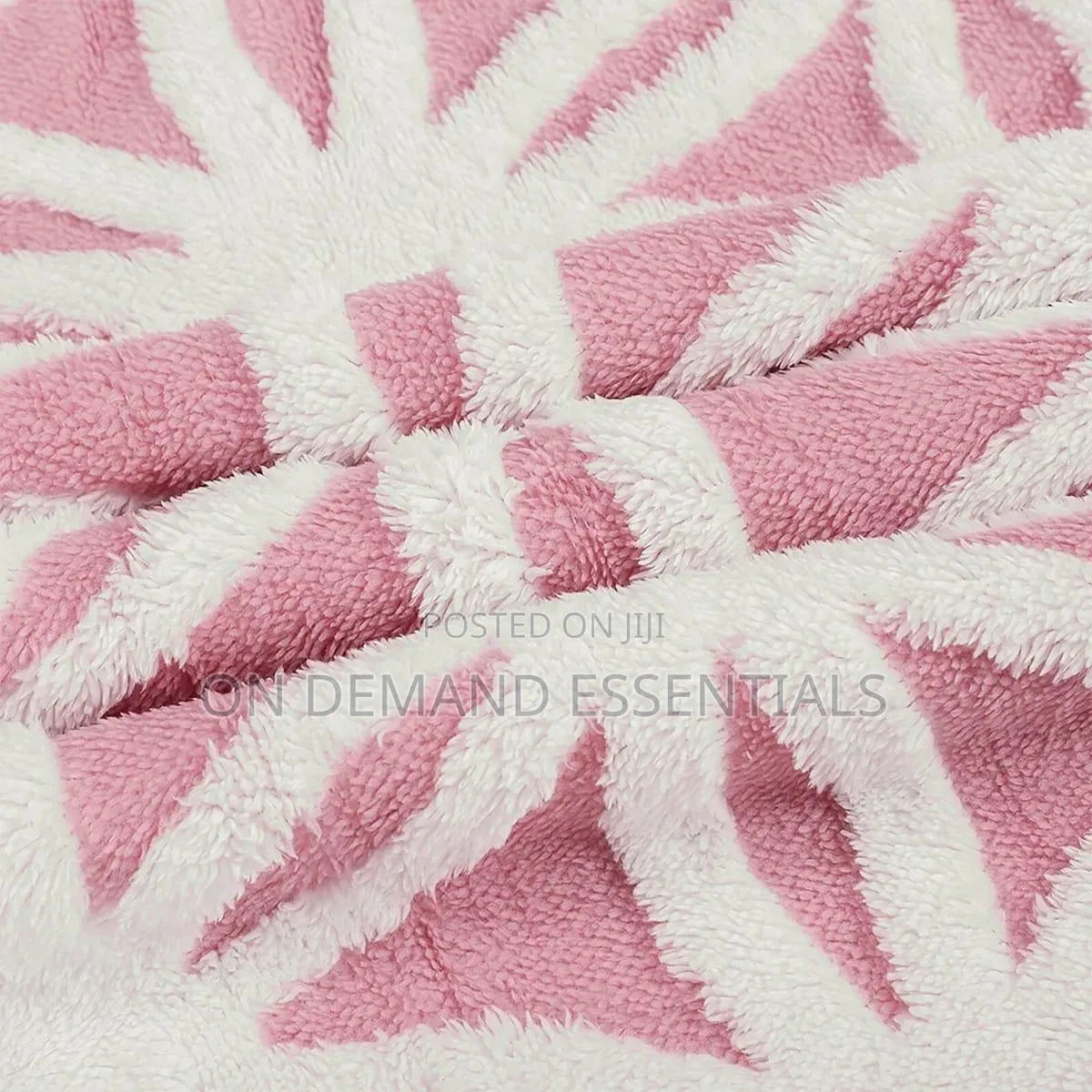 New Sherpa Blankets
Size 200*230cm