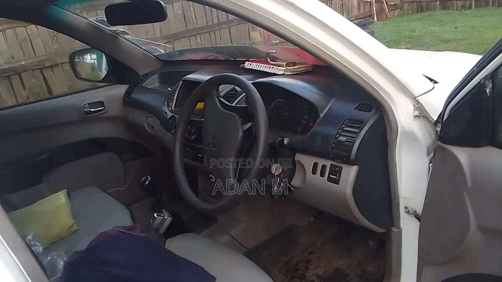 Mitsubishi L200 2009 White