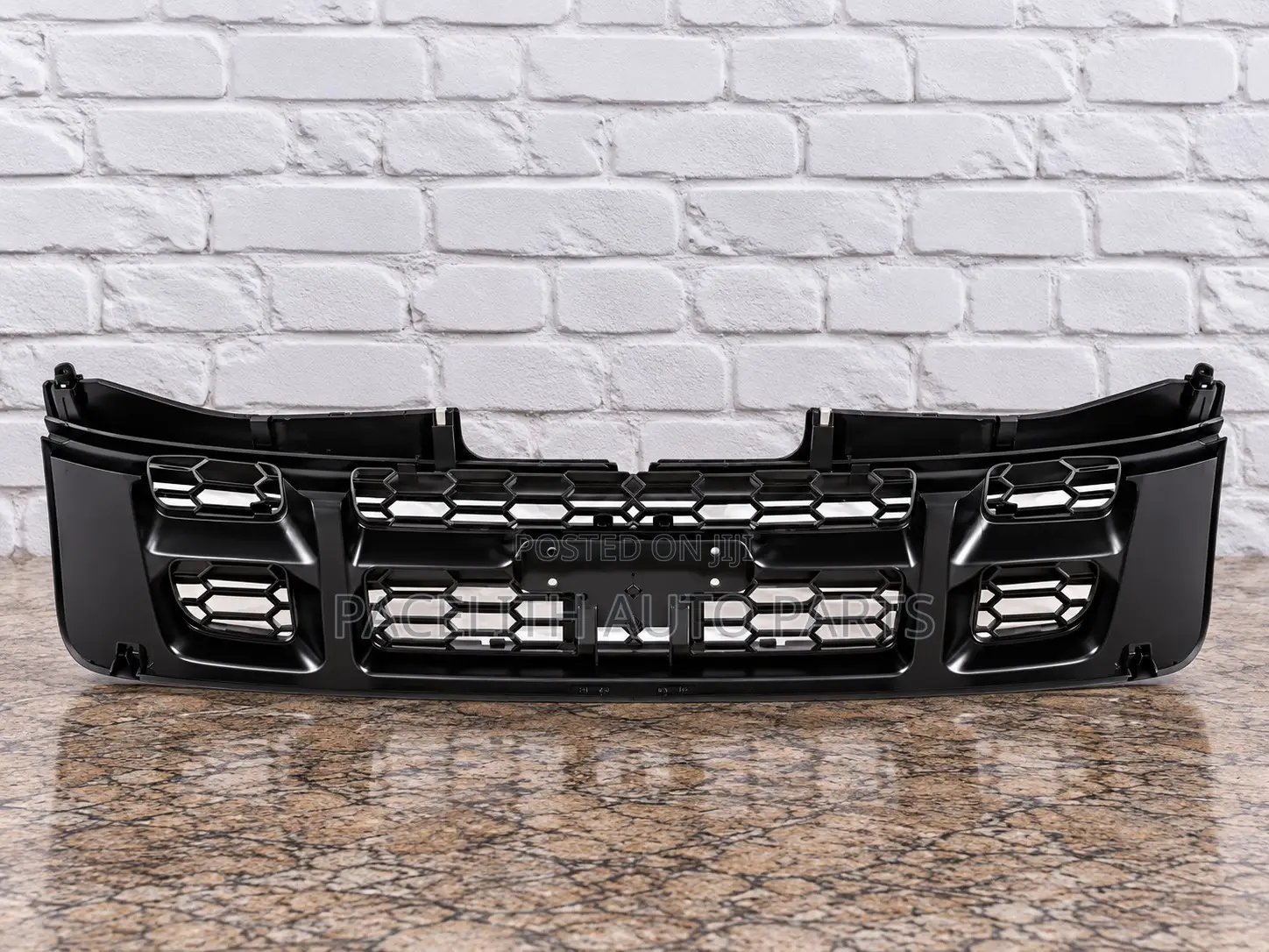 Grille Isuzu DMax 2003/2004/2005/2006 Grey