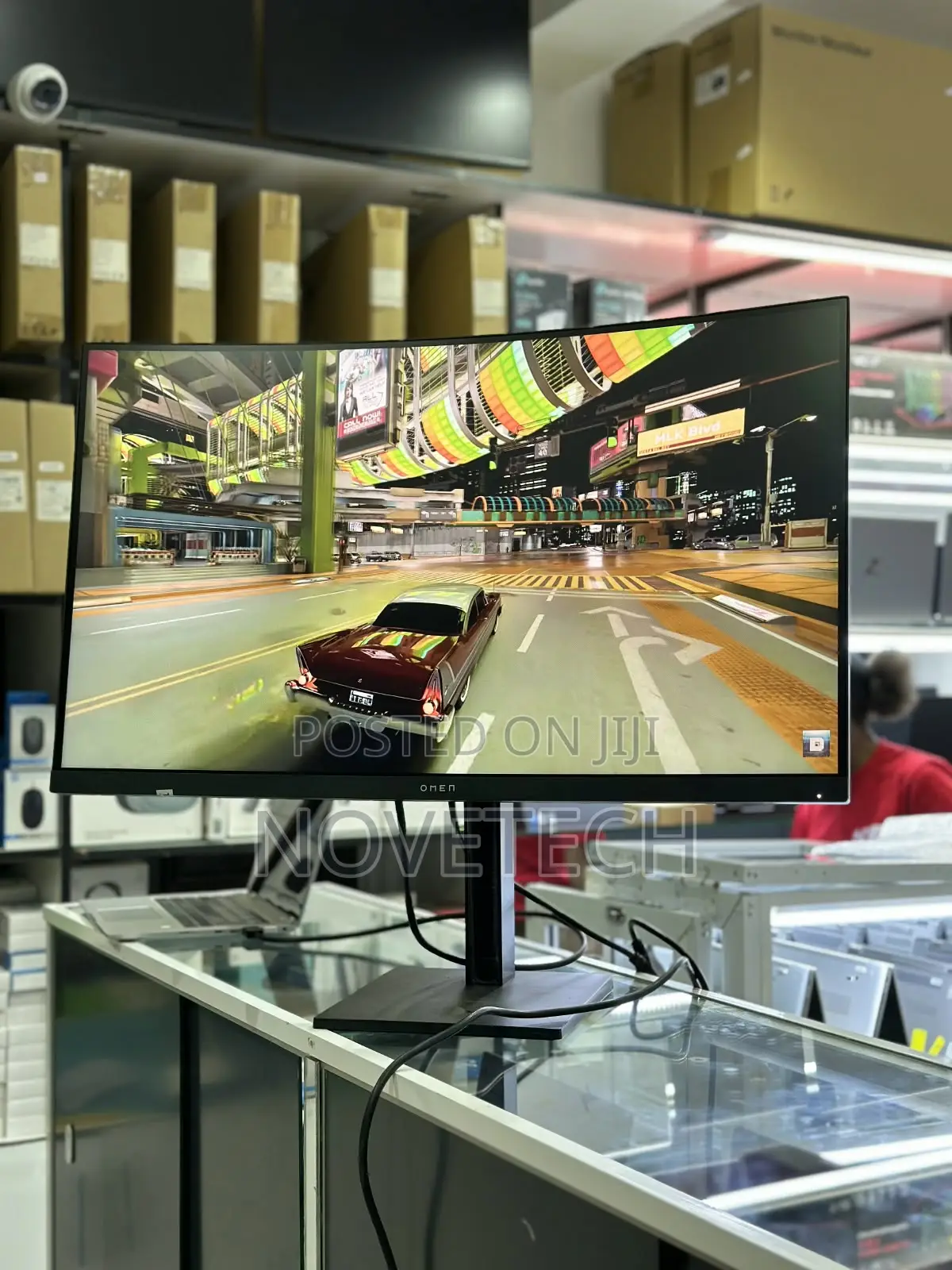 OMEN by HP 31.5 Inch QHD 165Hz Curved Gaming Monitor - OMEN 32c