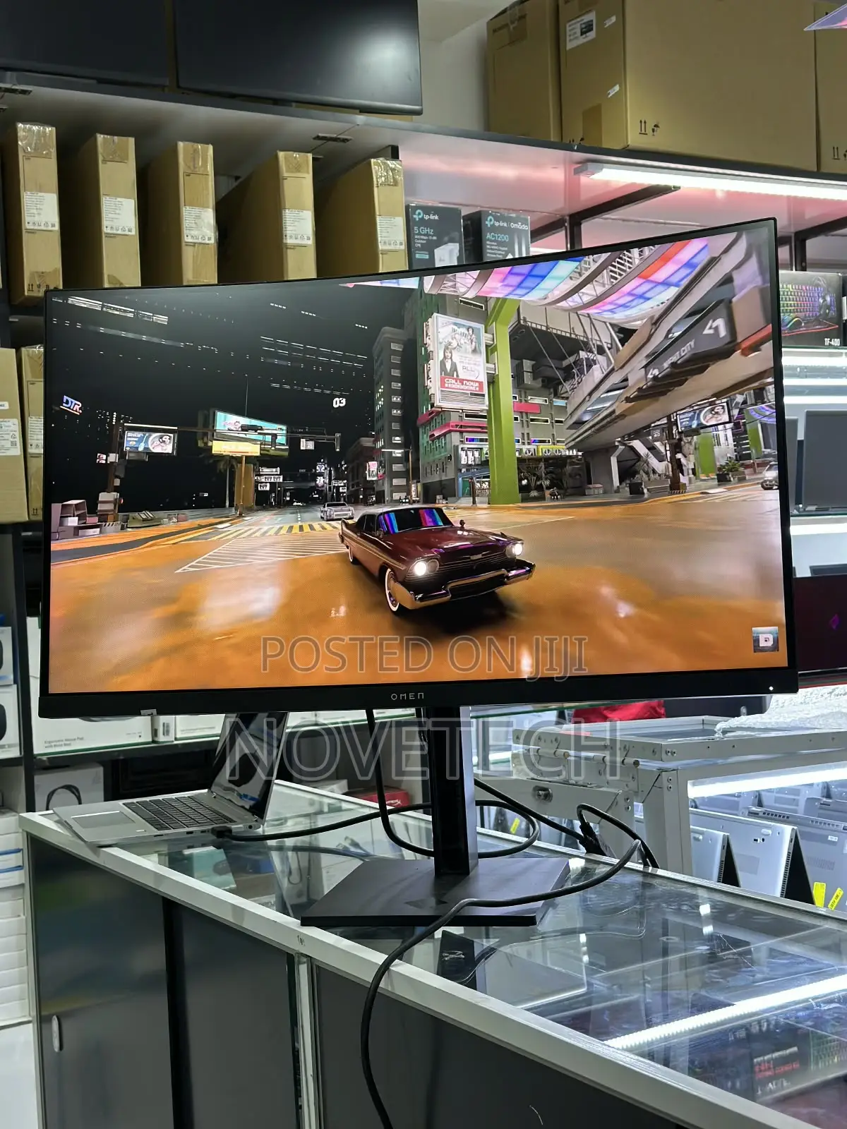 HP OMEN 32c QHD 165Hz Curved Gaming Monitor - Black