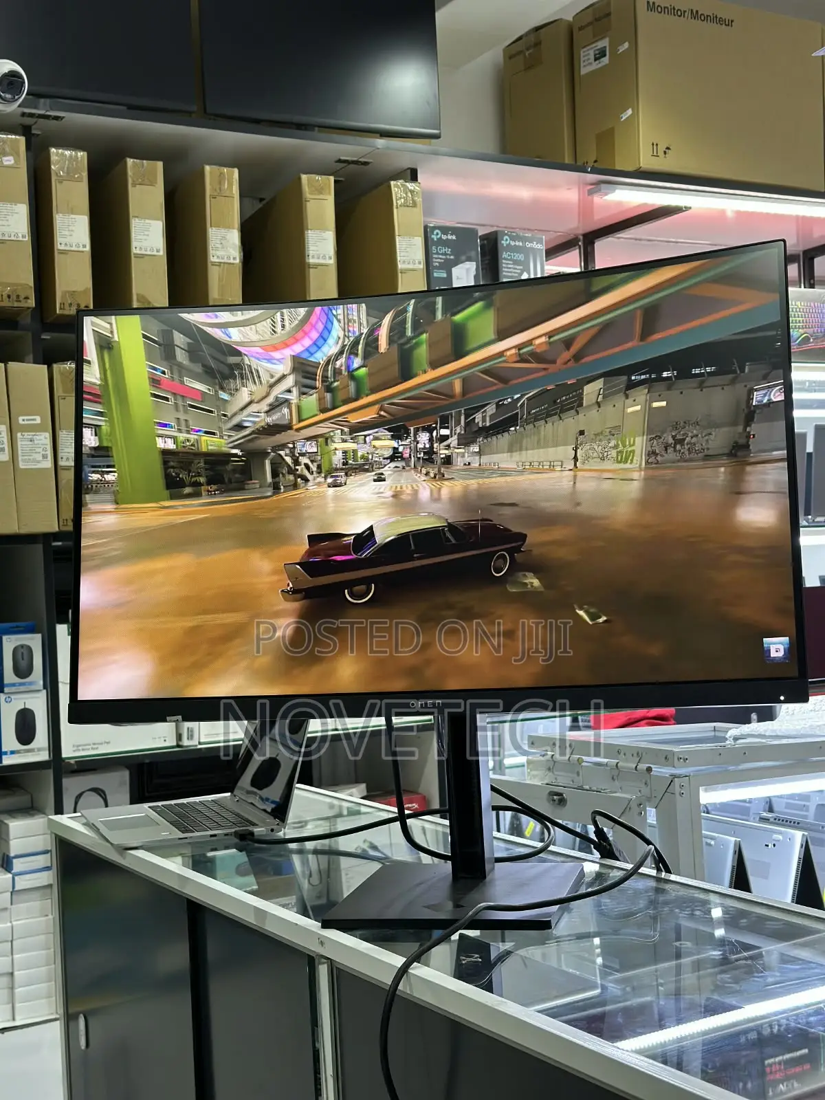 HP OMEN 32c Quad HD 32" LED Gaming 2K Monitor - Black