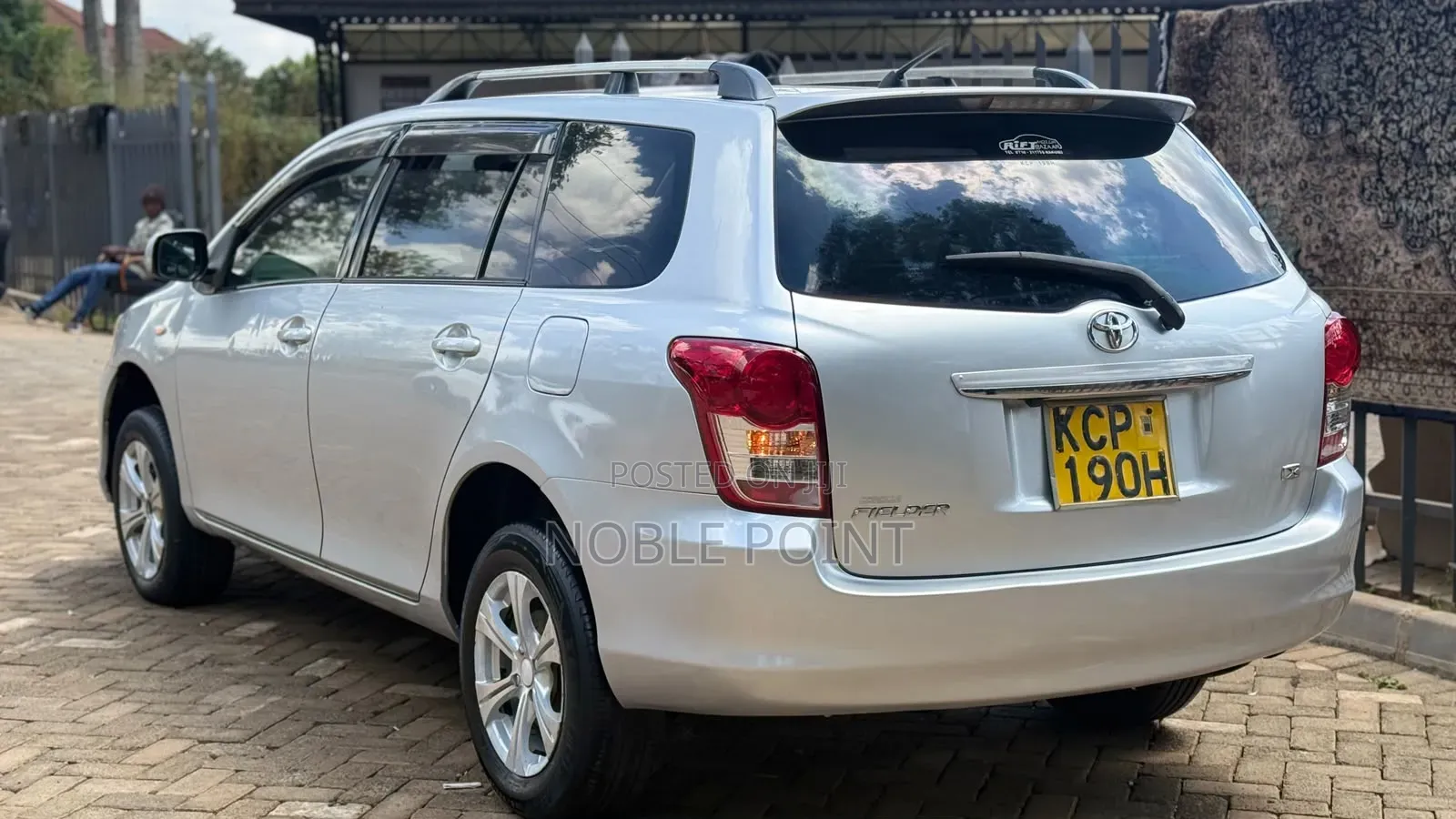 Toyota Corolla Fielder 2010 Silver