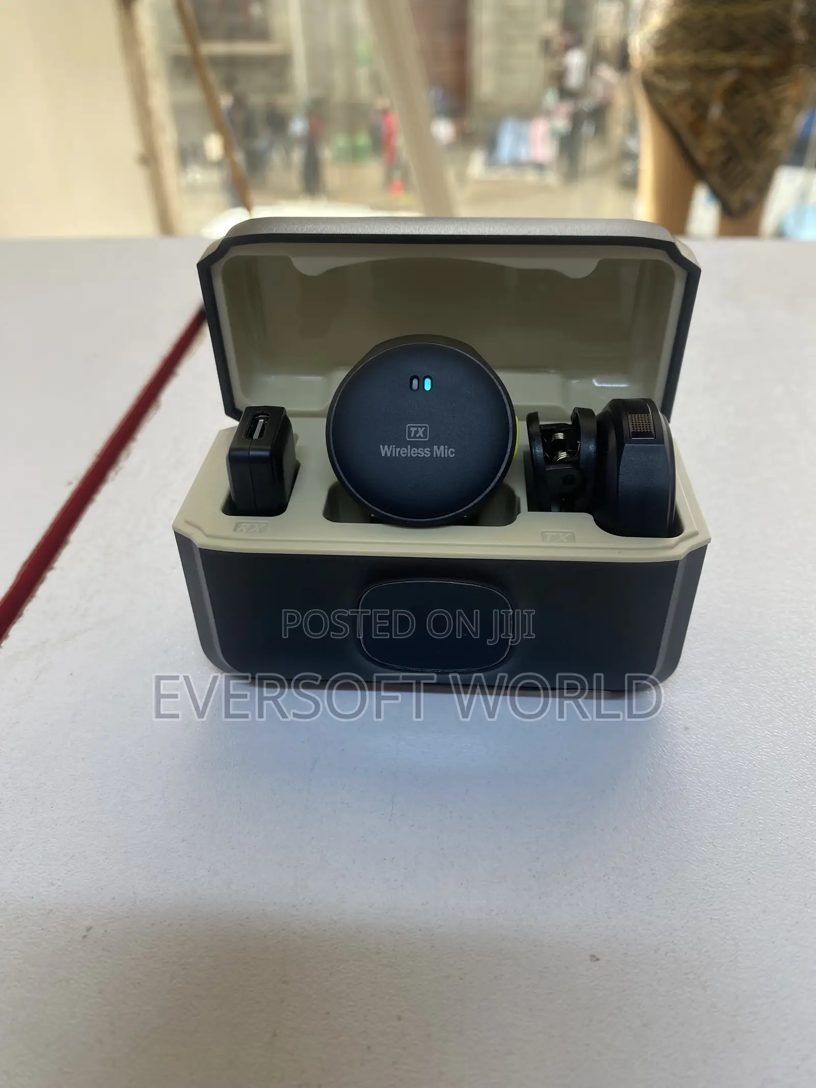Q8 Dual Wireless Microphone