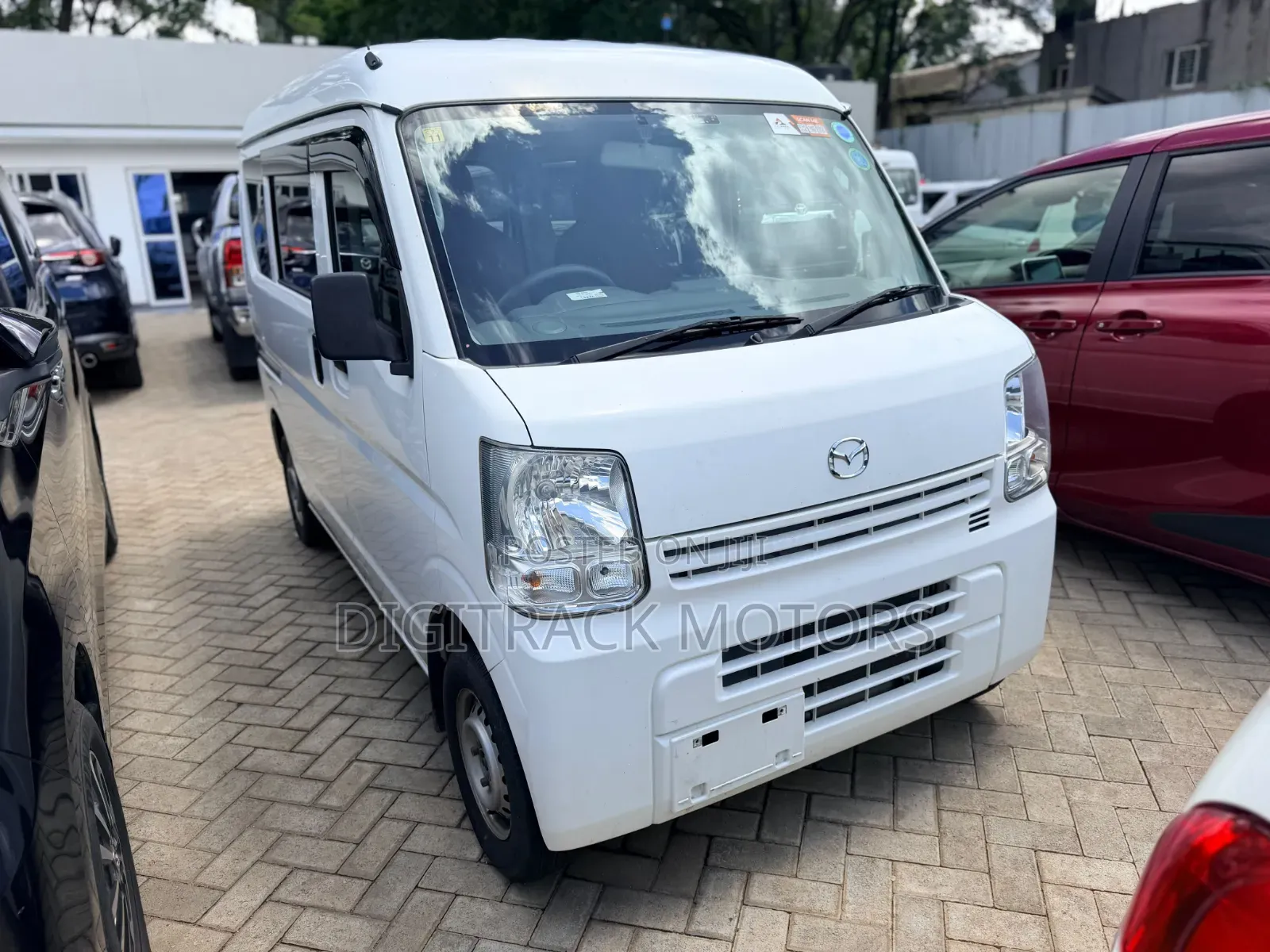 Mazda Scrum 2019 White