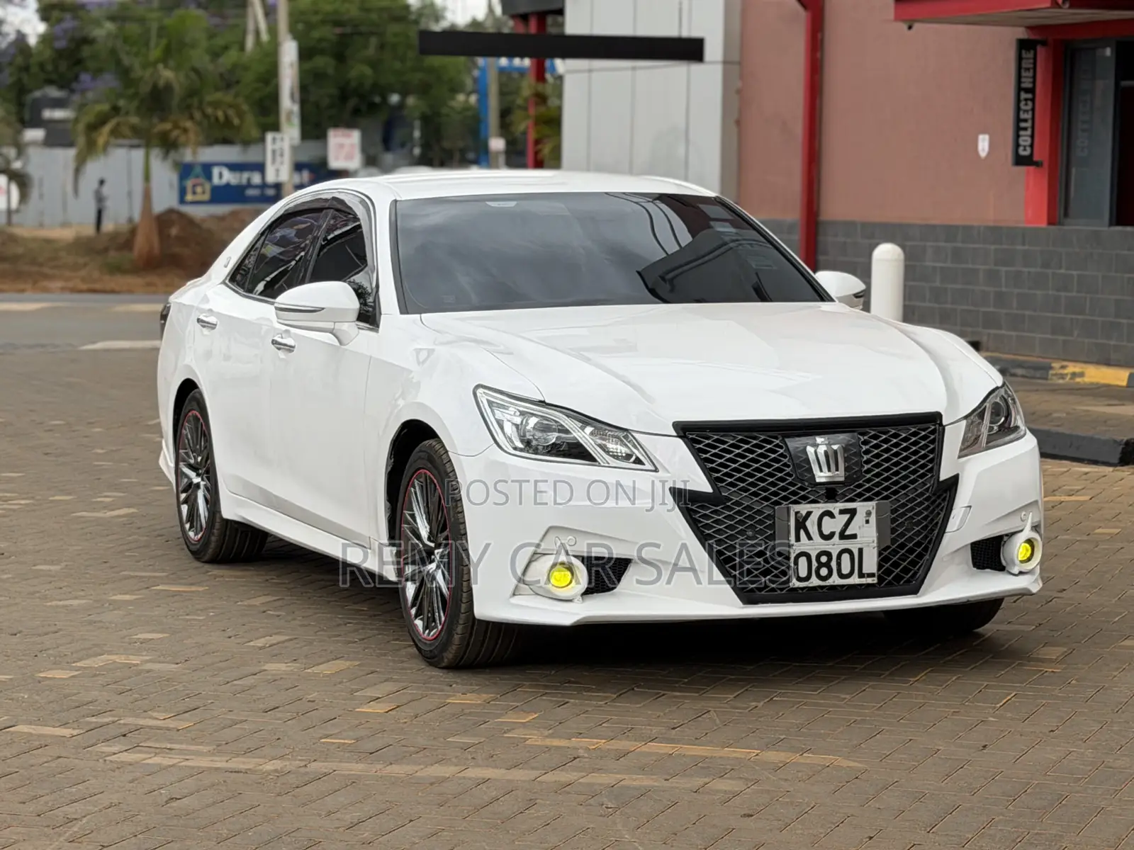 Toyota Crown 2013 White