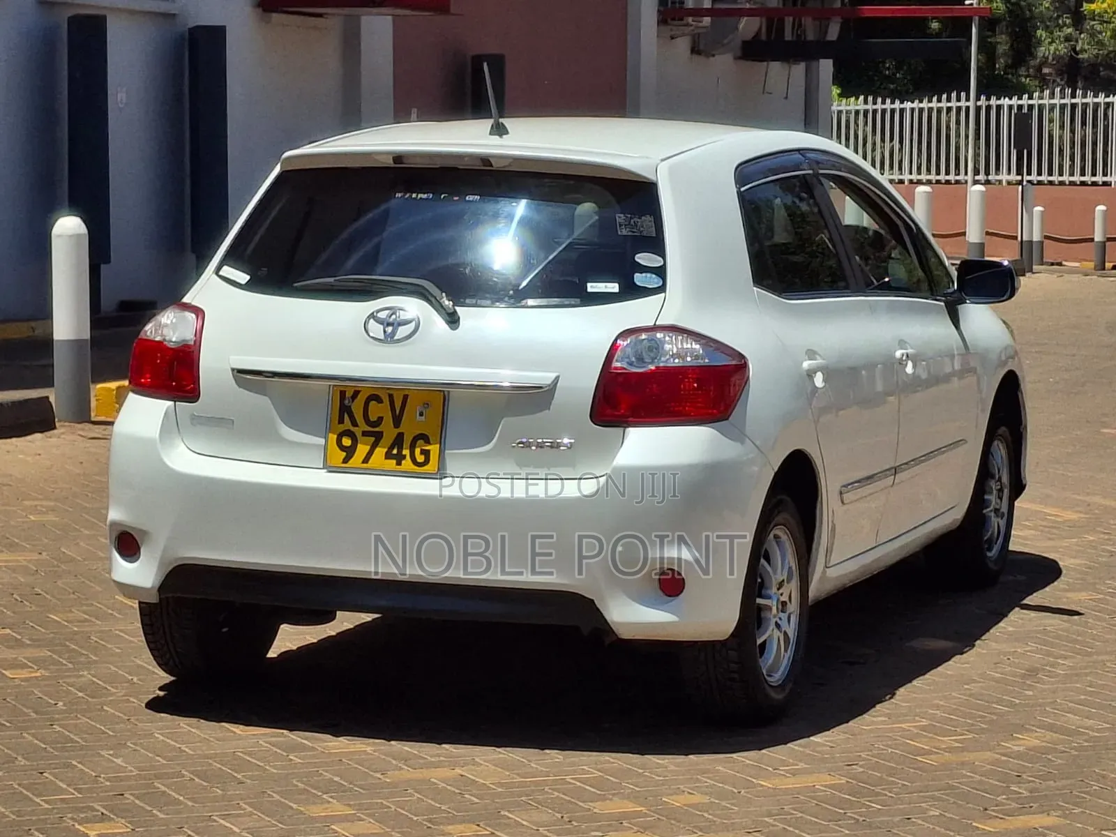 Toyota Auris 2012 White