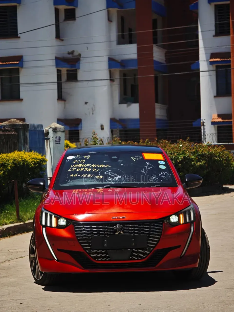 Peugeot 208 2020 Red