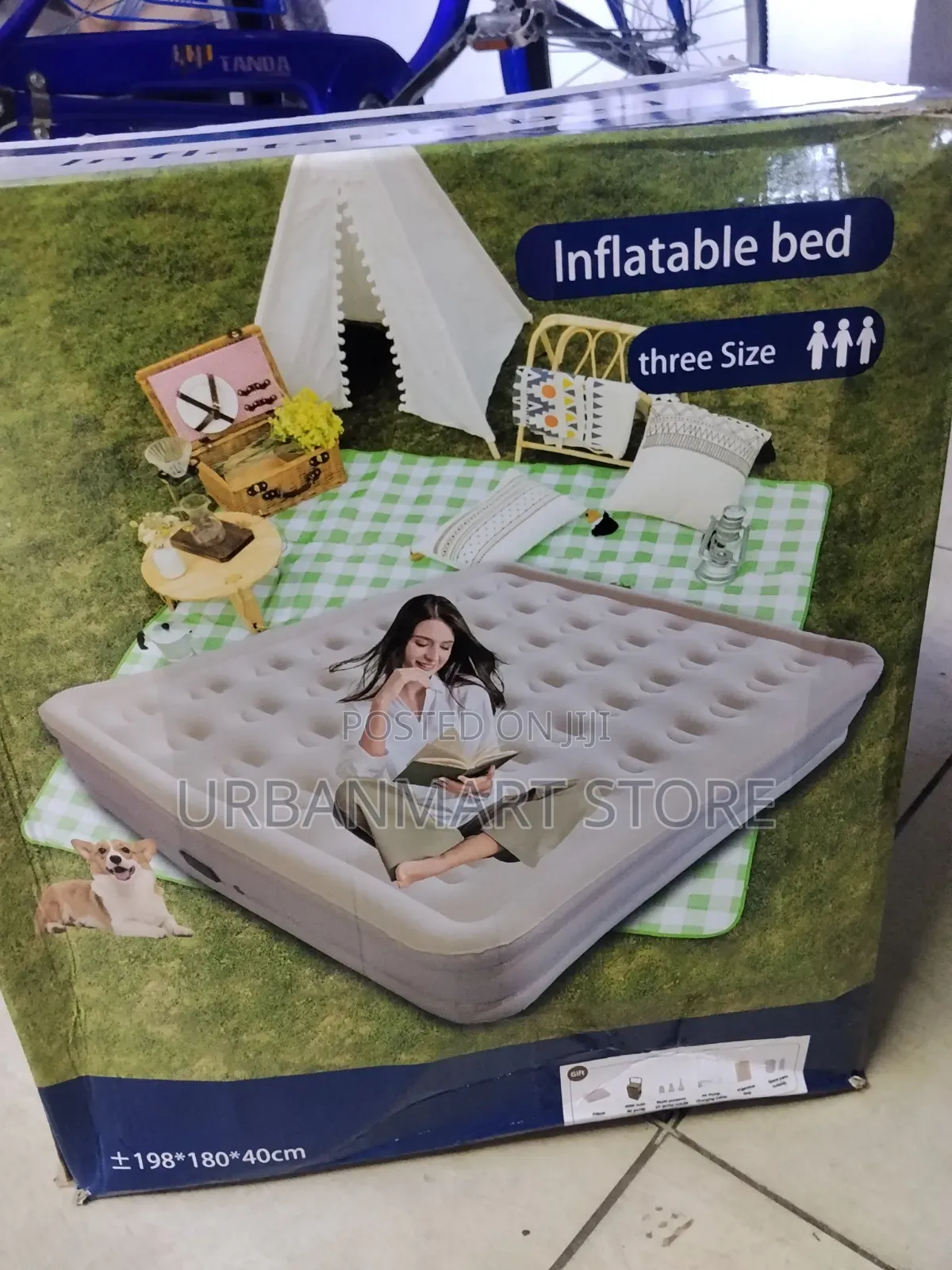 Queen Airbed Mattress 200x150x40cm With Inbuilt Pump
