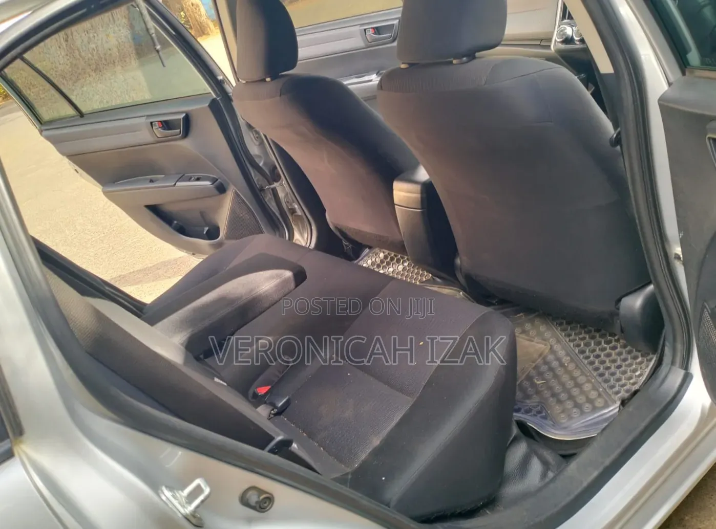 Toyota Corolla Fielder 2013
