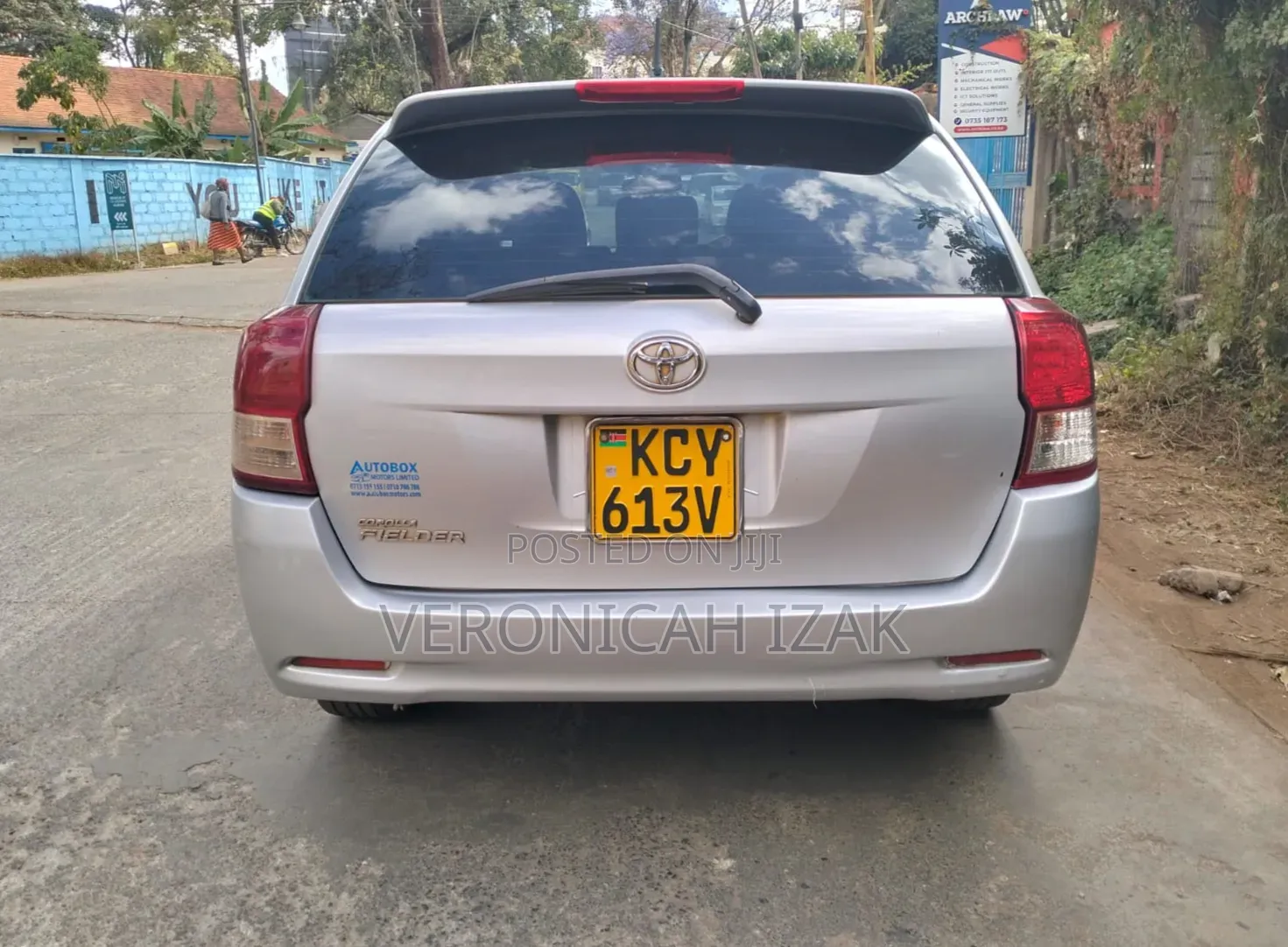 Toyota Corolla Fielder 2013