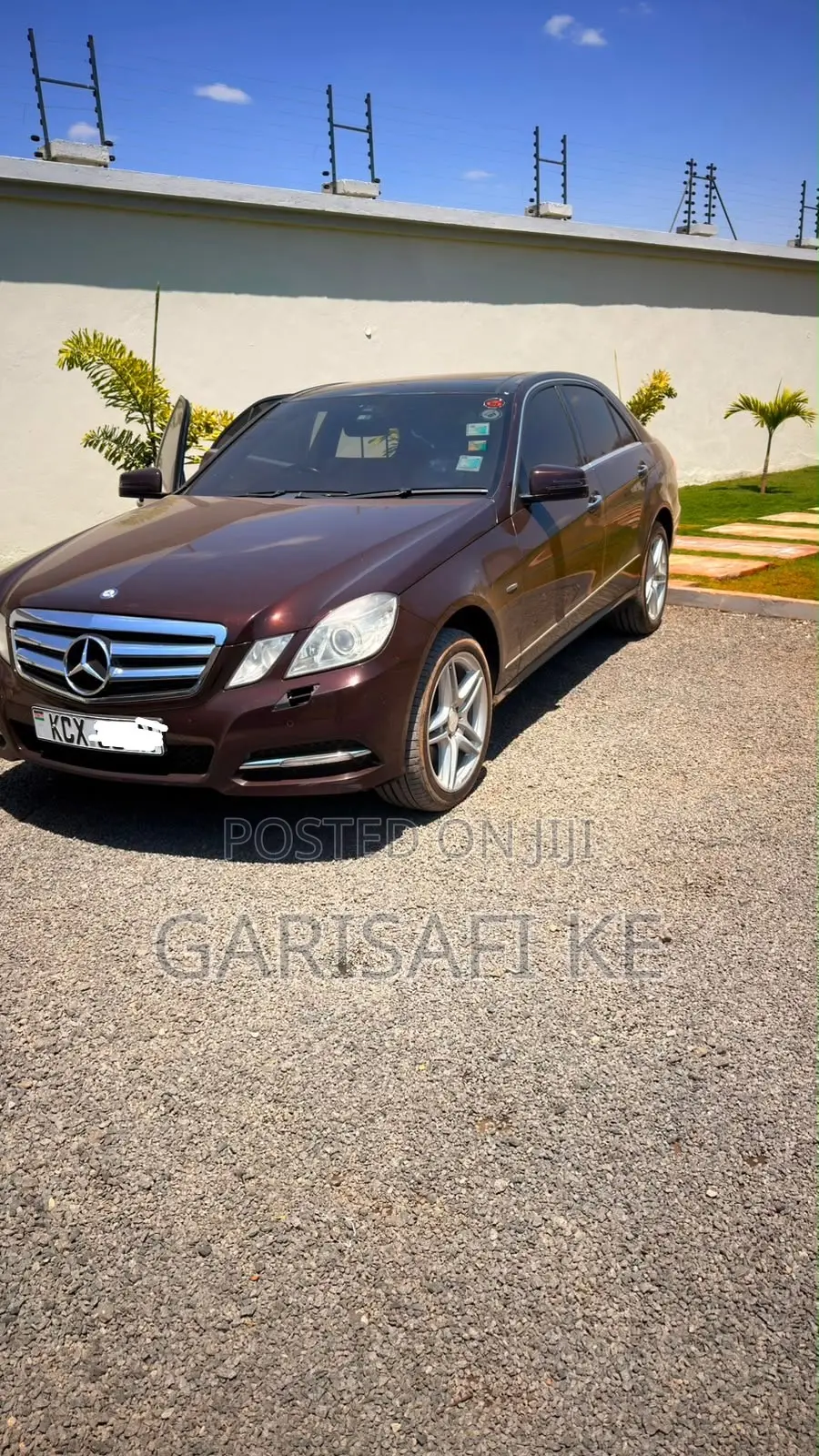 Mercedes-Benz E250 2011 Brown
