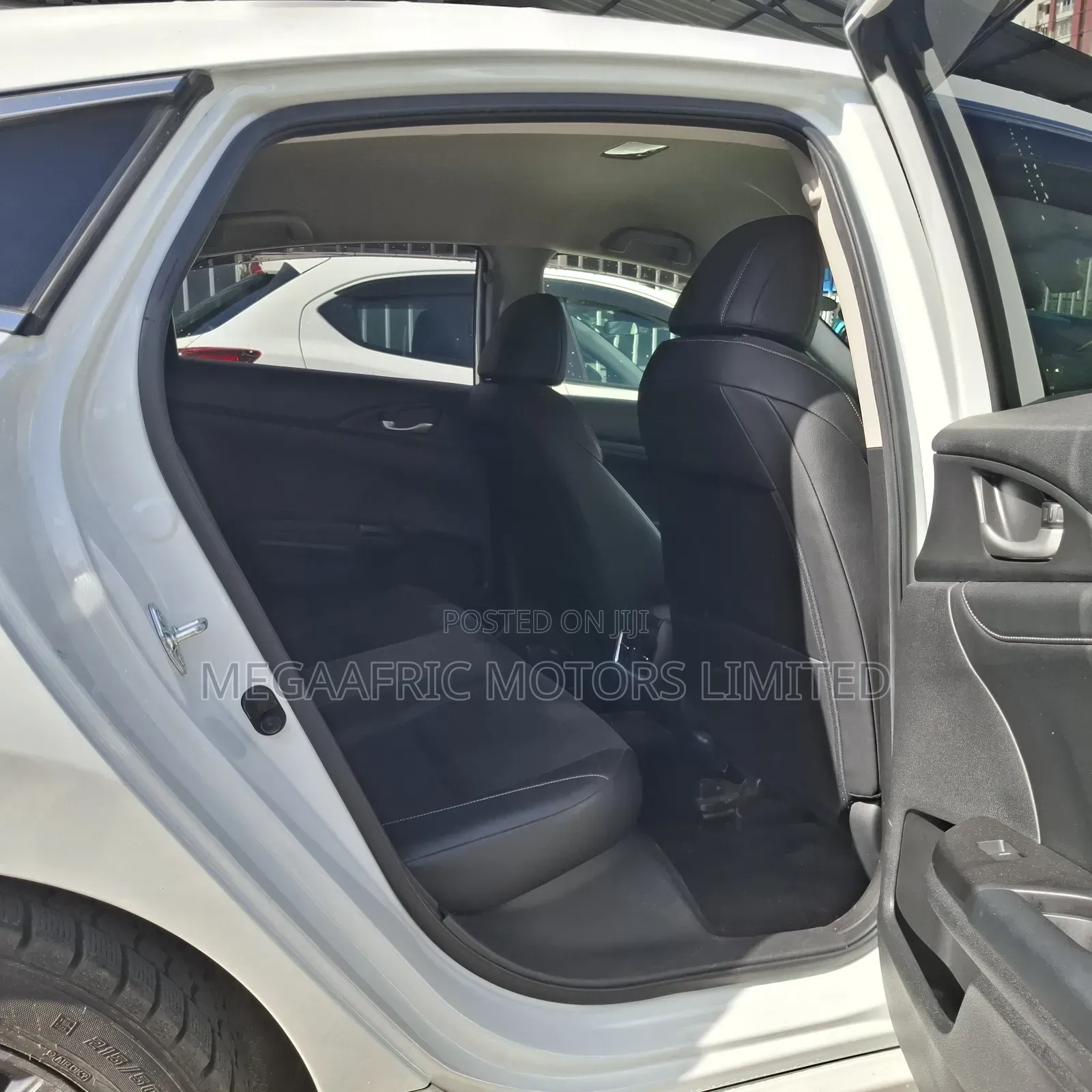 Honda Insight Touring 2019 White