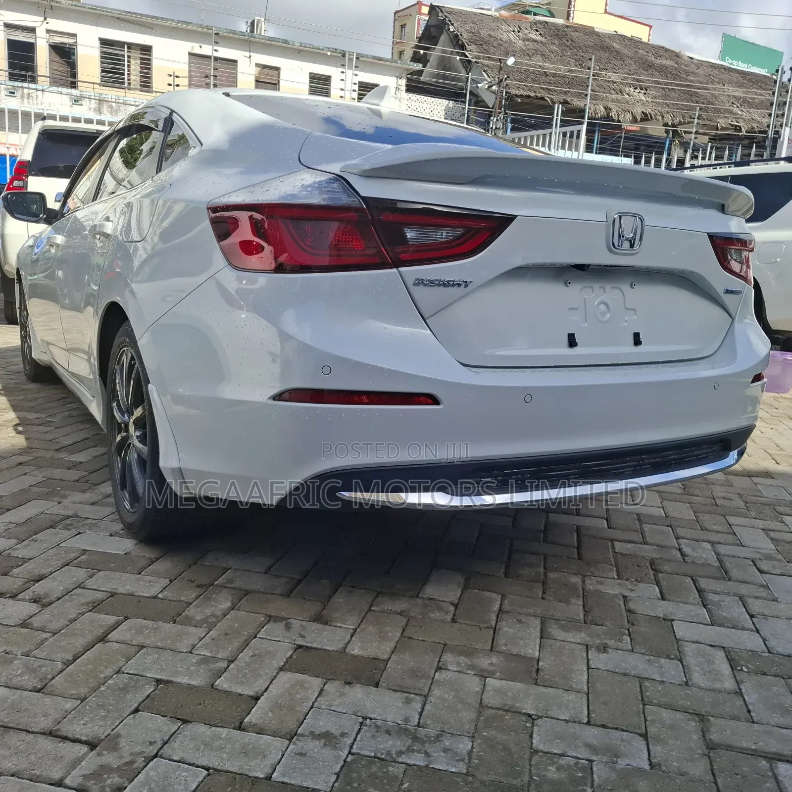 Honda Insight Touring 2019 White
