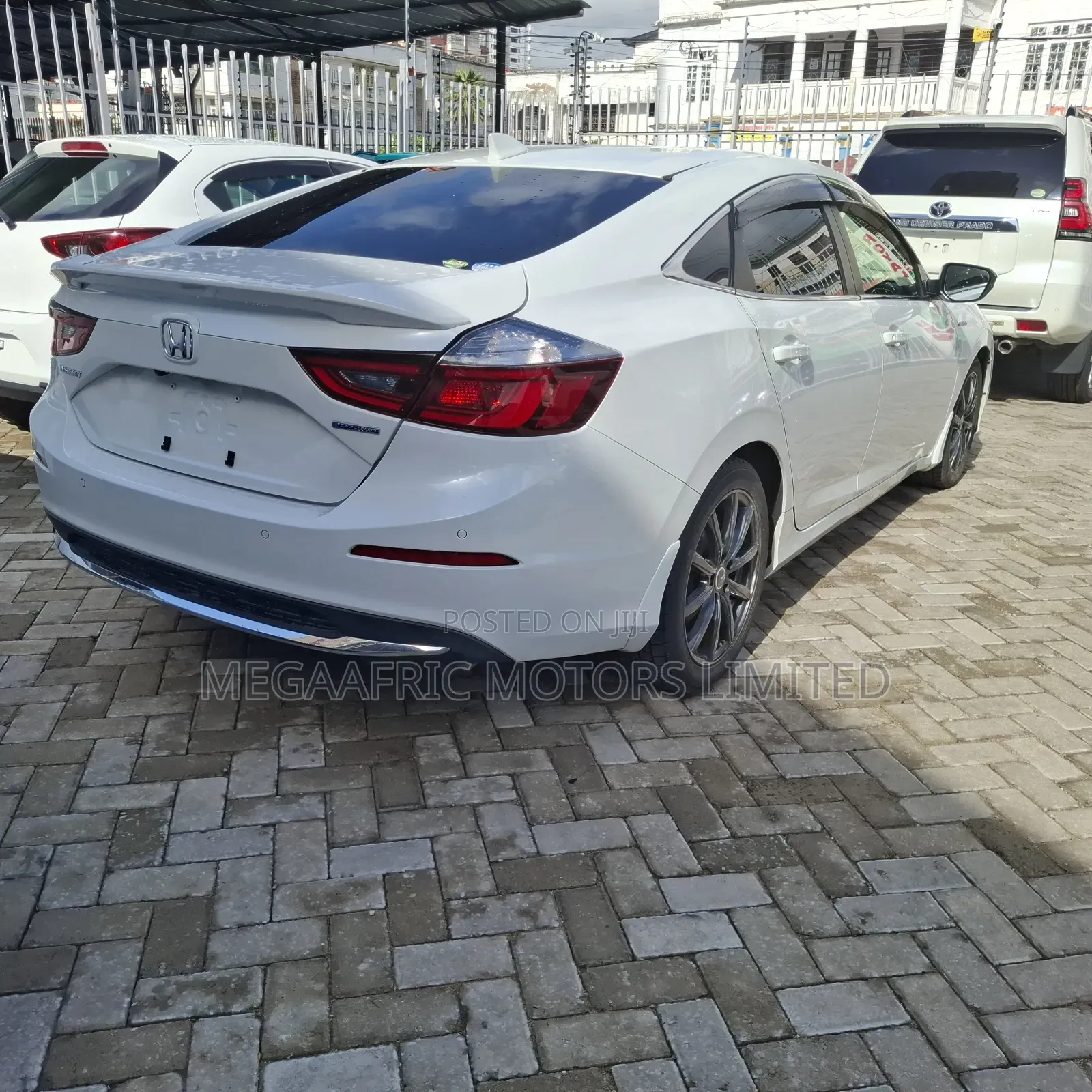 Honda Insight Touring 2019 White