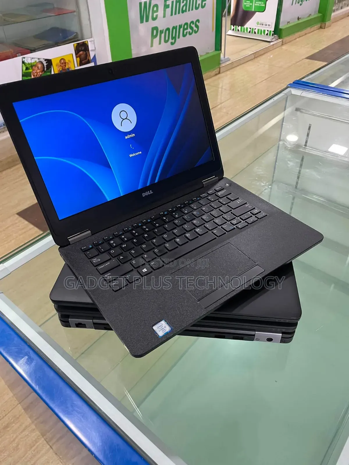 Laptop Dell Latitude E7270 8GB Intel Core i7 SSD 256GB