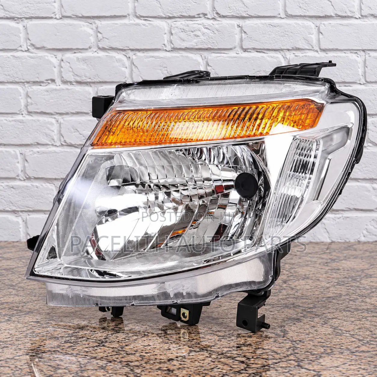 Head Lamp / Light Ford Ranger 2012/2013/2014 Clear