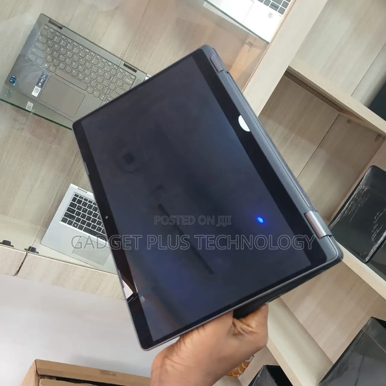 Laptop Dell Latitude 5300 2-in-1 8GB Intel Core i5 SSD 256GB