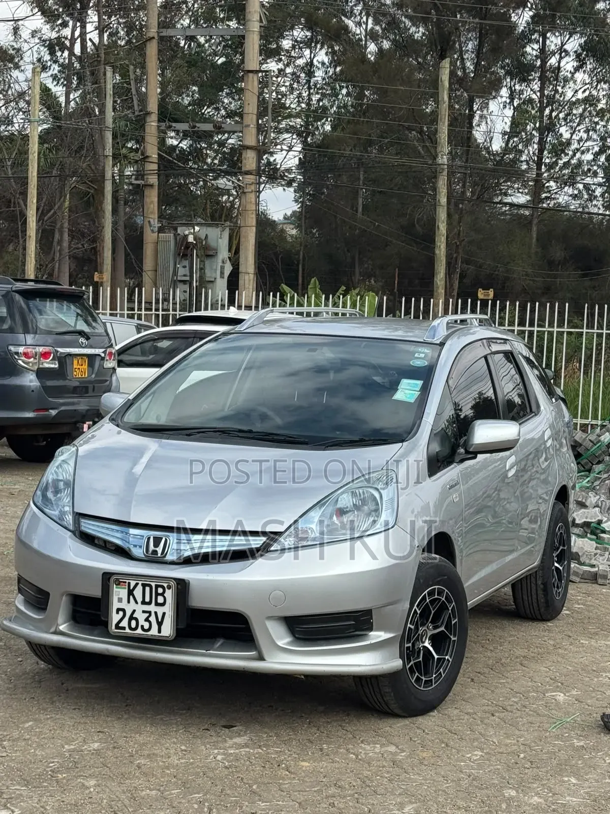 Honda Fit Shuttle 2014 Silver