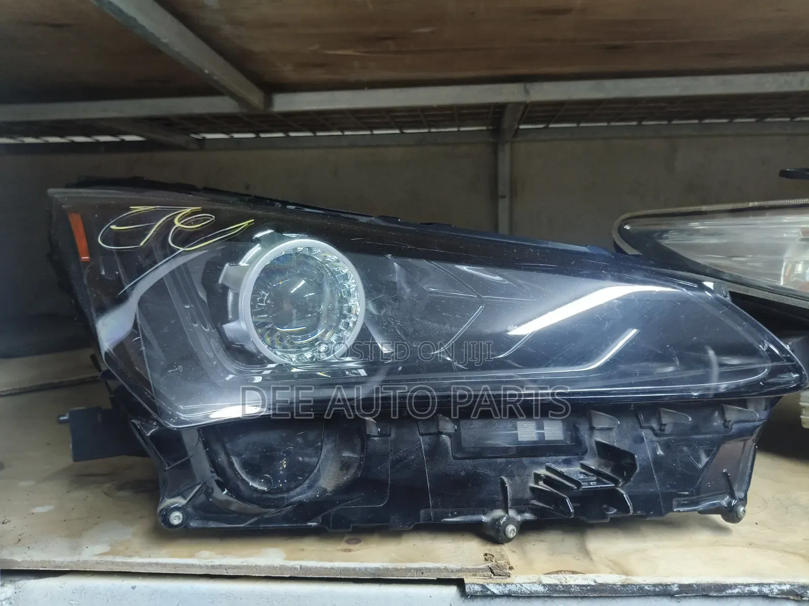 Lexus NX 2014 Headlight