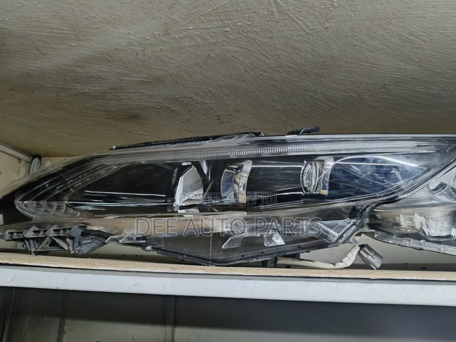 Toyota Harrier 2015 Headlight