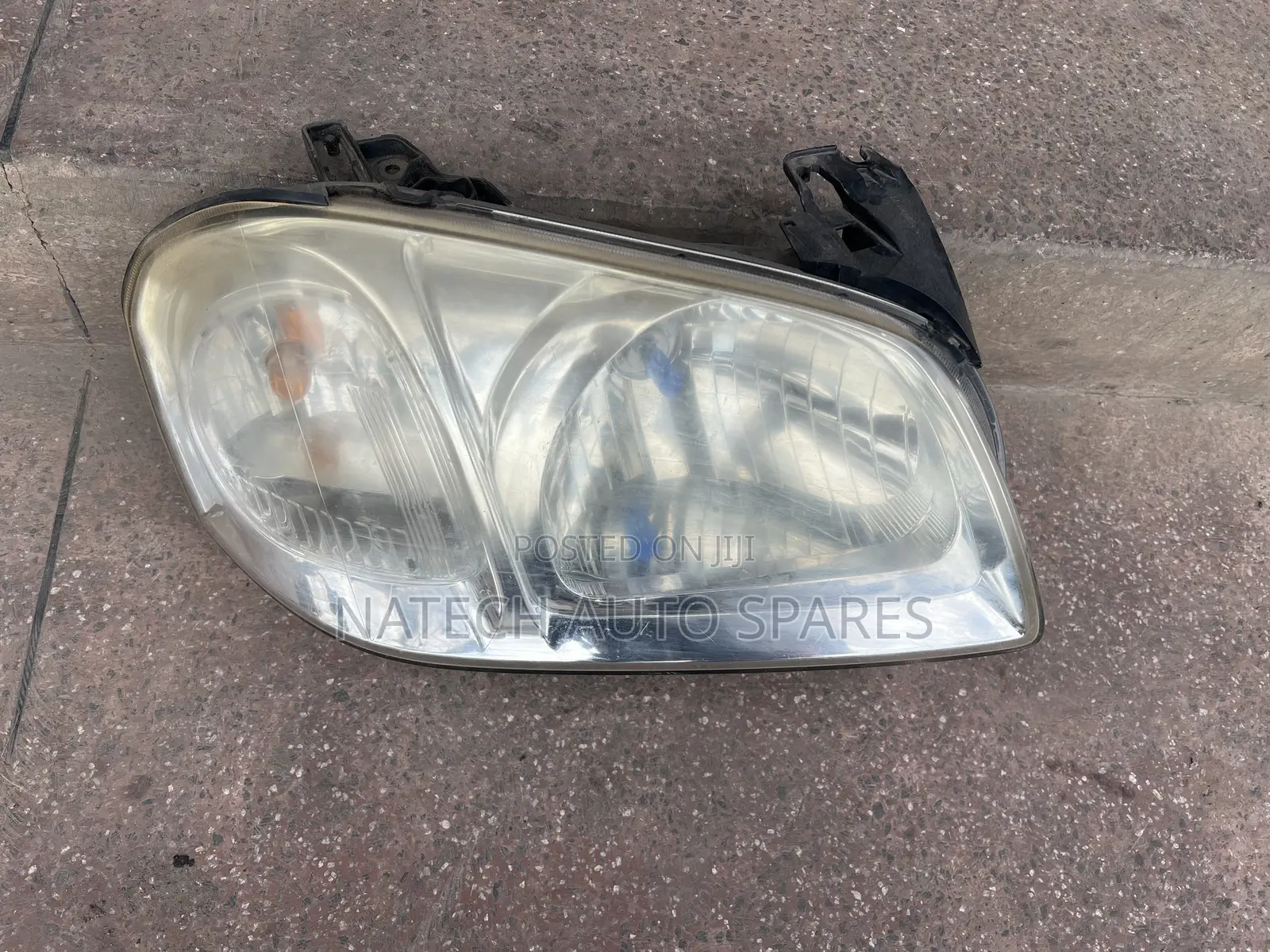 Mazda Tribute Headlight