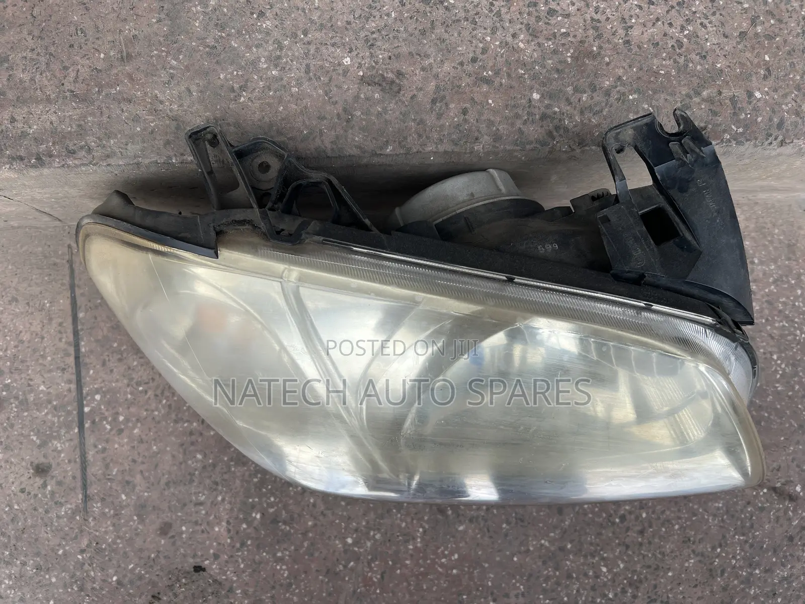 Mazda Tribute Headlight