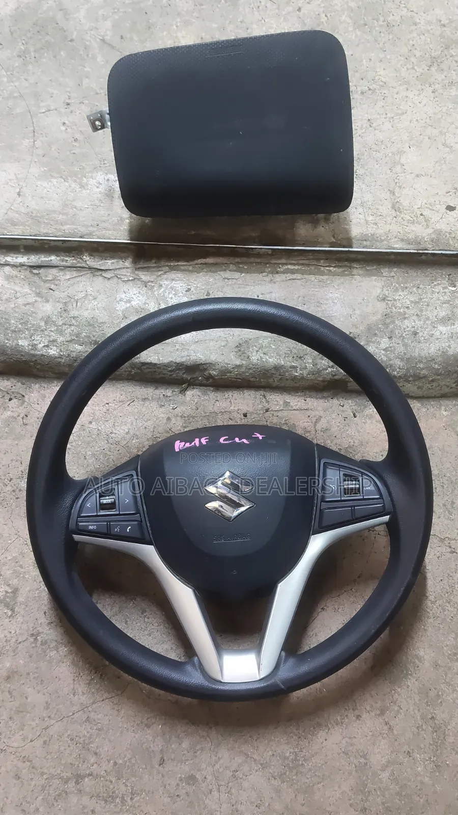 Suzuki Solio Dashboard Airbag and Steering Airbag.