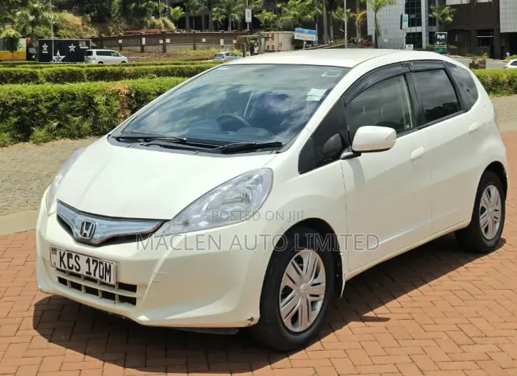 Honda Fit 2012 White