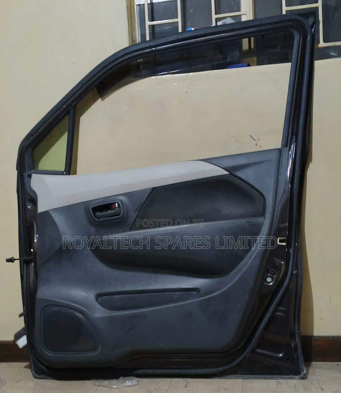 Wargon R 2015 Front Door