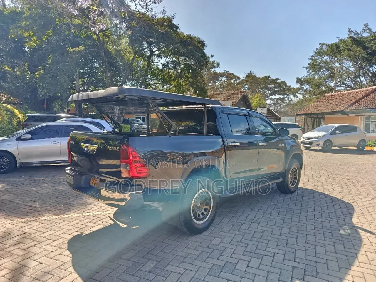 Toyota Hilux 2018 Black