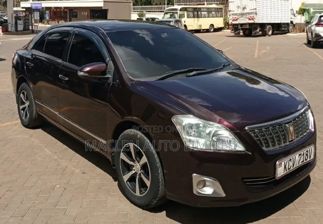 Toyota Premio 2013 Maroon
