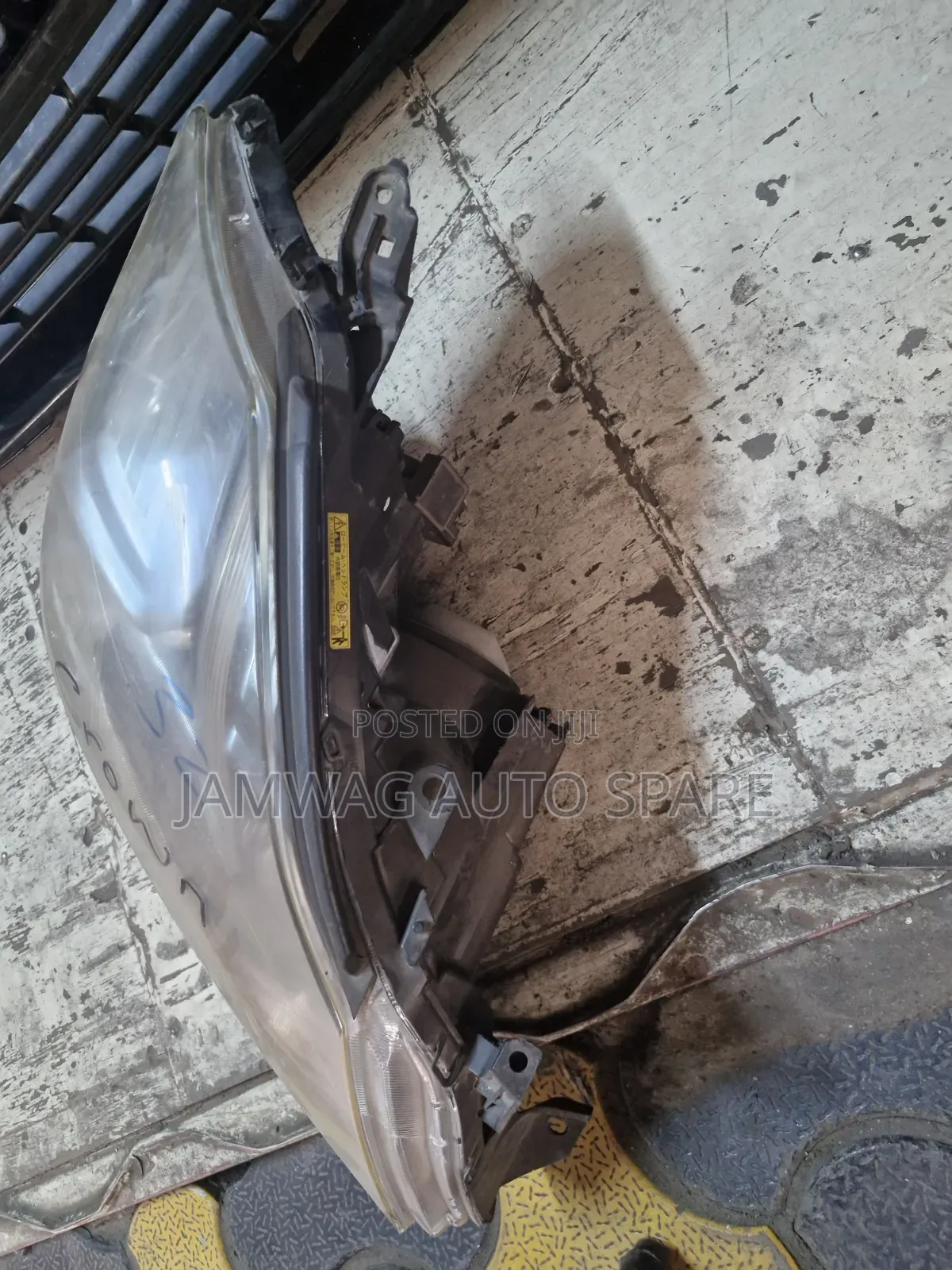 Toyota Crown 2012 Xenon Headlights