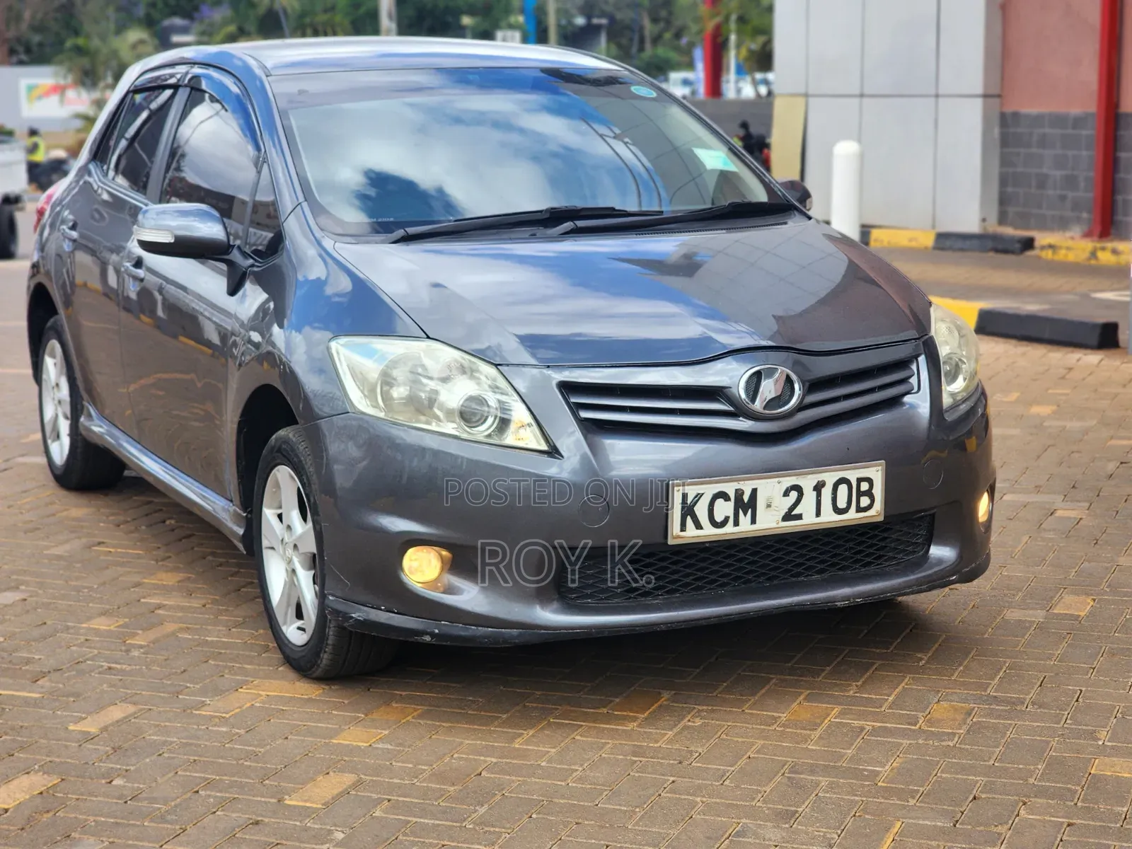 Toyota Auris 2010 Gray